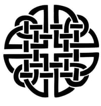 Celtic Love Knot Meaning + 7 Old Designs